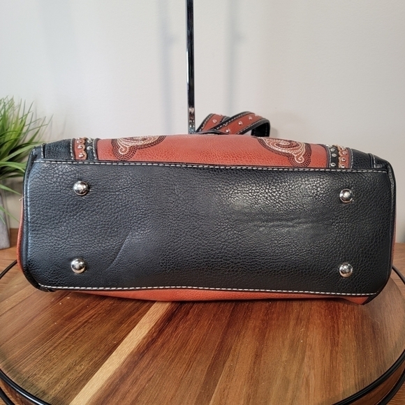 P & G COLLECTION Brown Western Shoulder Bag Embellished Studded - Picture 13 of 17